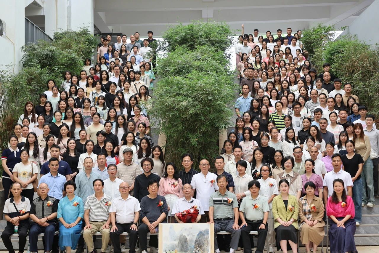 桂平市中小学美术教师水彩画专题培训活动暨大藤峡水彩画社成立仪式在我校顺利举行 丨 乐动平台app（中国）科技公司